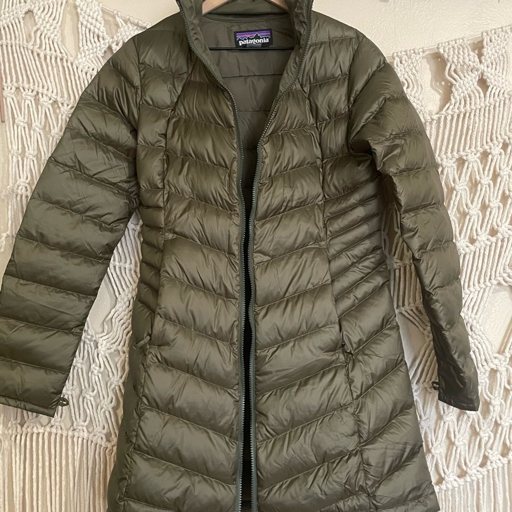 Olive Green Patagonia Mid-length jacket